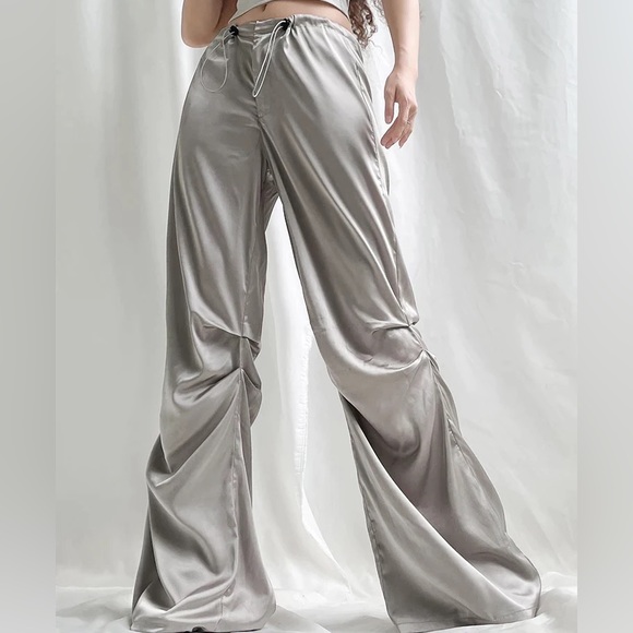 Heather Grey Silver Wide Satin Pant With Adjustable Cinch Ties - Picture 7 of 12